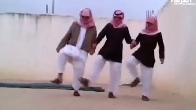 Suudi Arabistan'da Penguen Dansı Çılgınlığı