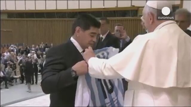 Barış İçin Dinlerarası Maçta Maradona Şov