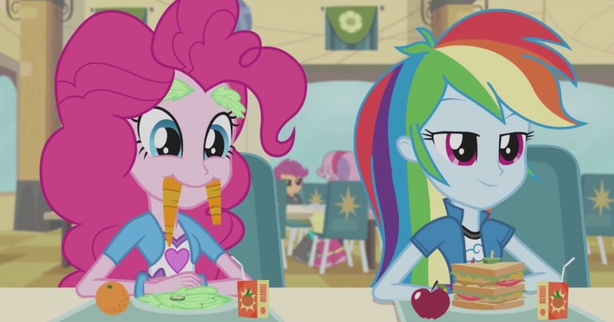 MLP Equestria Girls Rainbow Rocks EXCLUSIVE Short Battle Of The