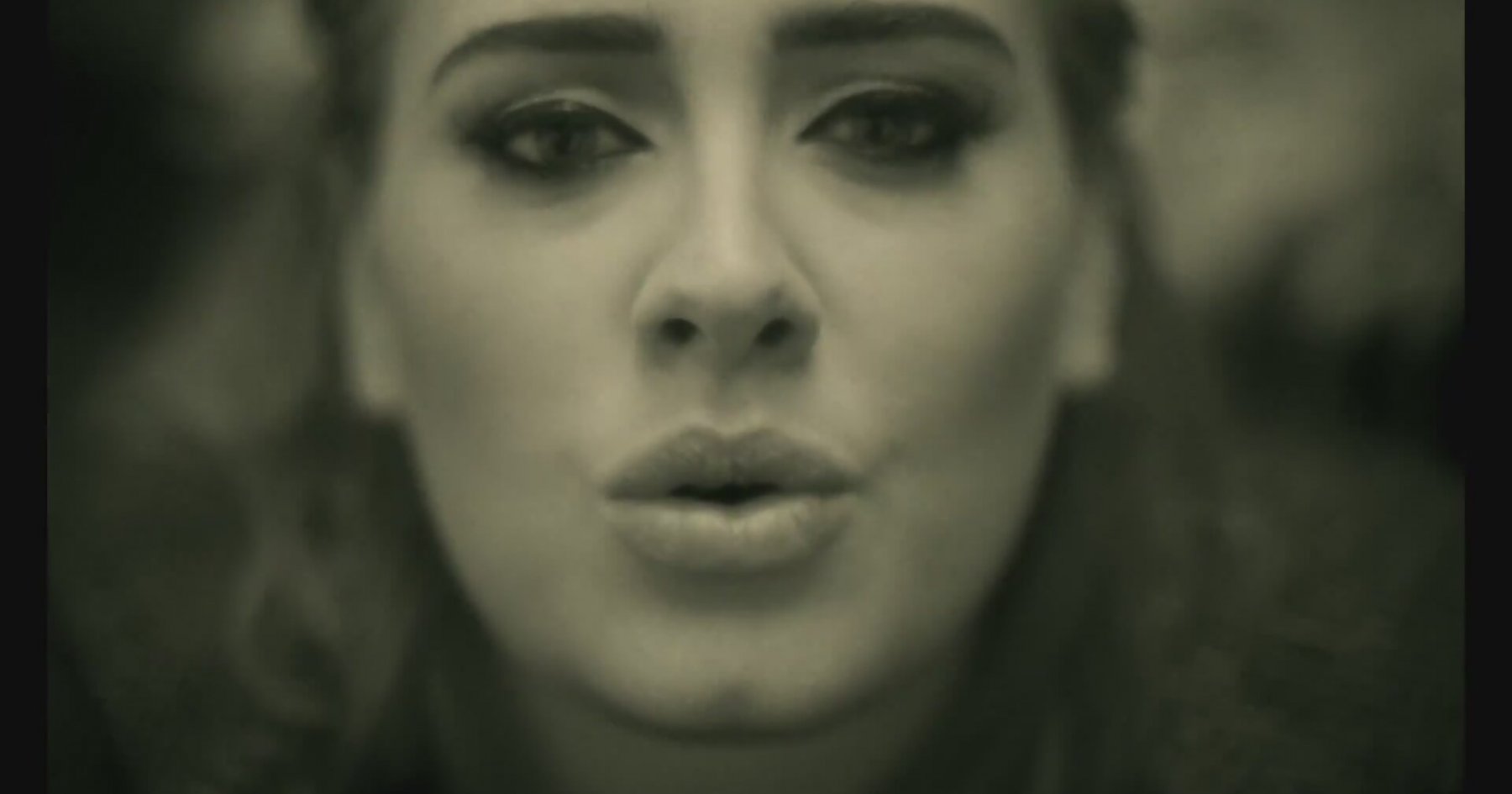 Adele - Hello | İzlesene.com Adele - Hello | İzlesene.com
