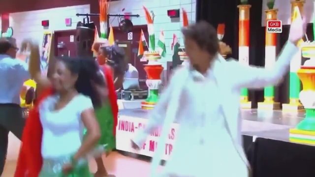 Kanada Başbakanı Trudeau Hint Dansı Yaptı Kanada Başbakanı Trudeau Hint Dansı Yaptı