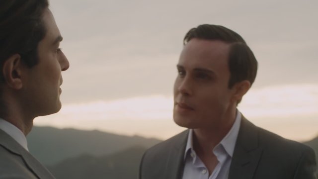 Pocket Listing (2015) Fragman