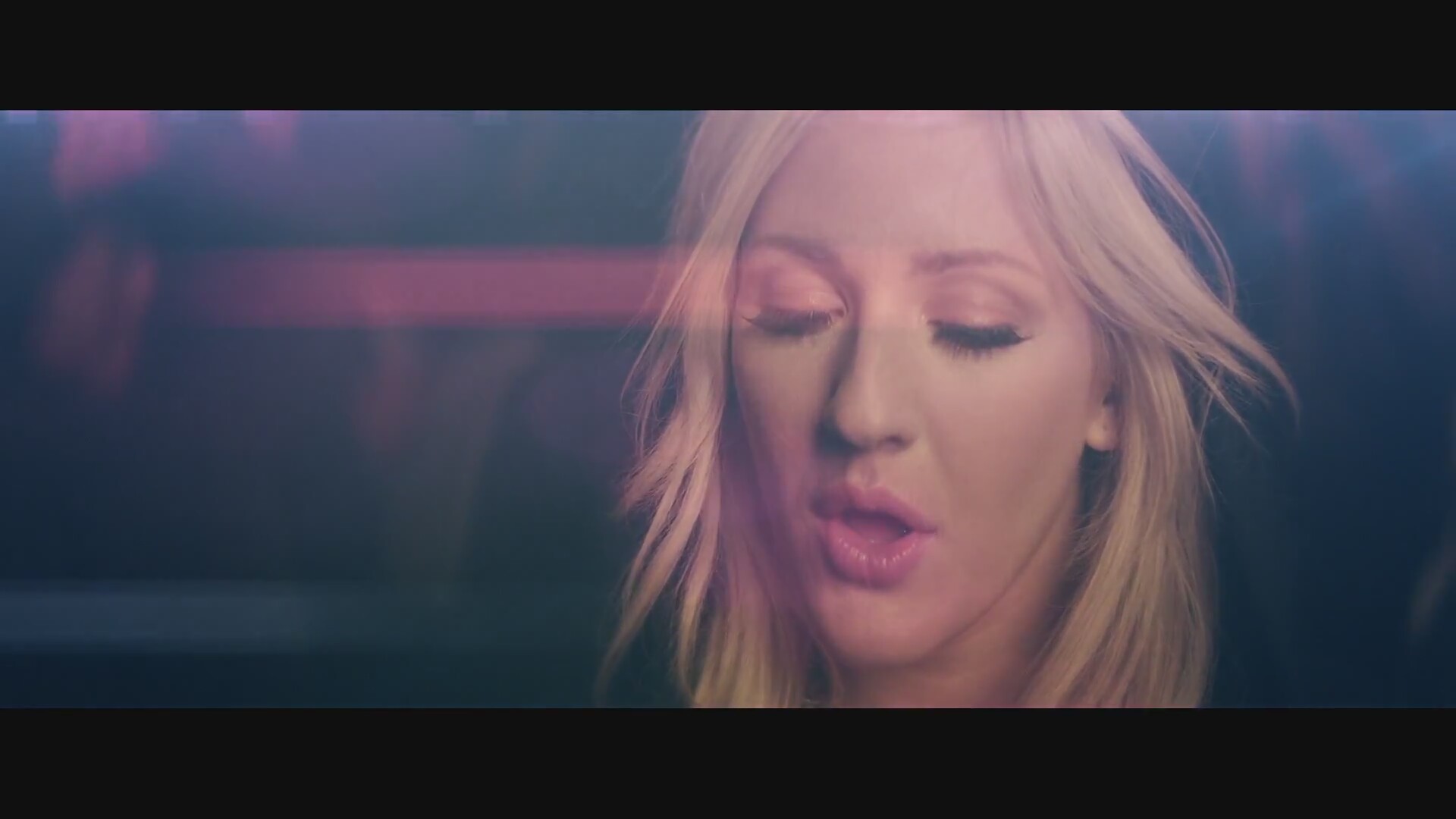 Could you light it on. Элли Голдинг Берн. Ellie Goulding Burn. НЗНСИ чистый лист ( Official Video Music ) - youtube.