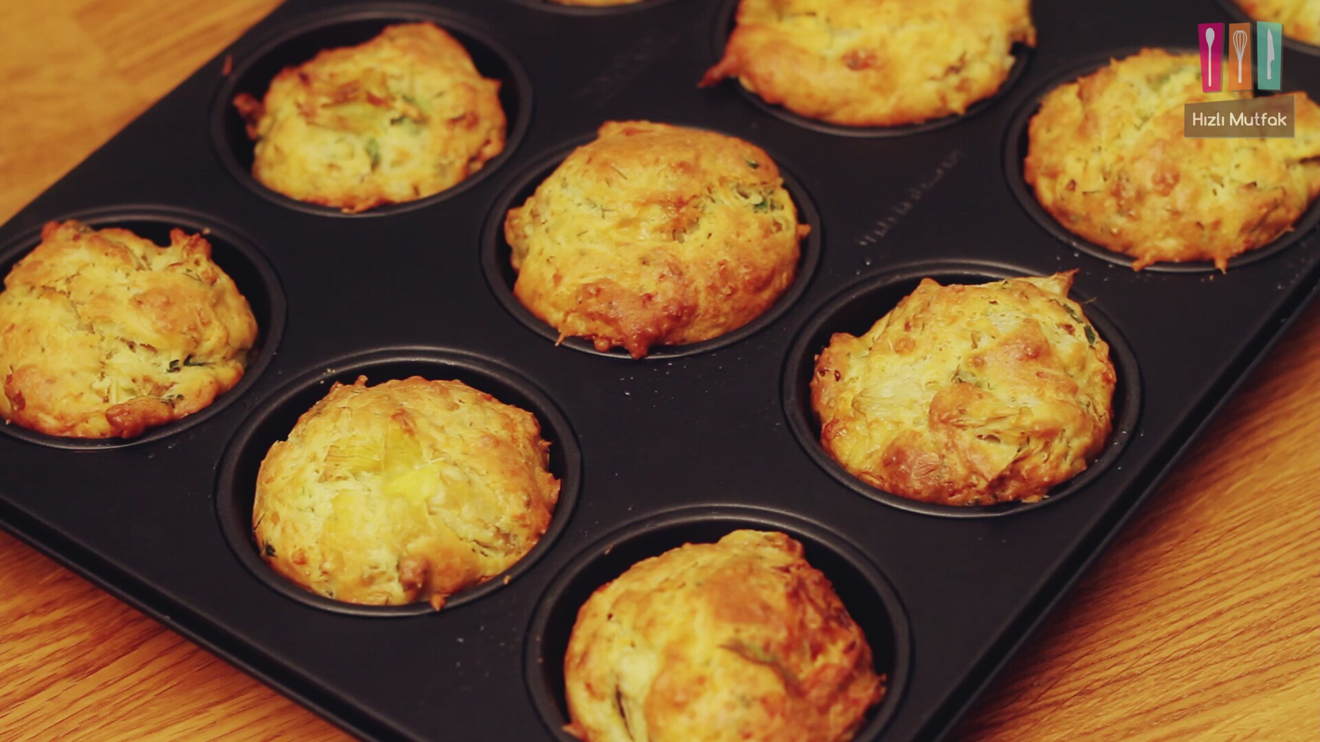 Peynirli Muffin Tarifi Videosu Peynirli Muffin Tarifi Videosu