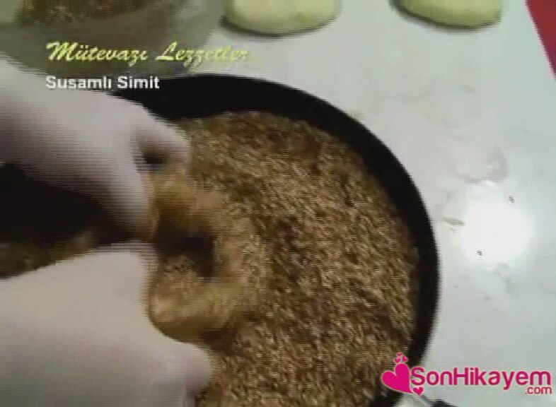 Susamlı Simit Kurabiye Yapımı Videosu Susamlı Simit Kurabiye Yapımı Videosu