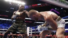 Floyd Mayweather, Conor McGregor'u Nakavt Etti