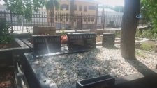 Filiz Aker’in Kendisi İçin Hazırlattığı Mezarlık
