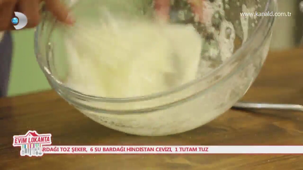 Hindistan Cevizli Kremalı Kek Tarifi Hindistan Cevizli Kremalı Kek Tarifi