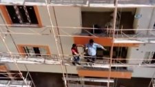 İnşaat İskelesinde Halay Çekmek - Adıyaman
