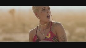 Halsey - Bad At Love Halsey - Bad At Love