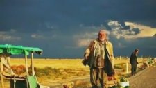 Şu Karşı Yaylada Göç Katar Katar Geçti Dost Kervanı