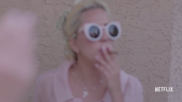 GAGA: Five Foot Two (2017) Fragman