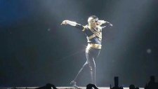 Alibaba'nın CEO'su Jack Ma'dan Michael Jackson Performansı