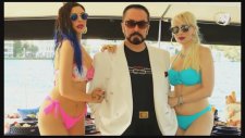 Adnan Oktar Kedicikleriyle Tekne Turunda
