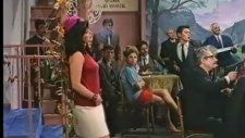 Fosforlu Cevriyem (1969) - Taverna Sahnesi