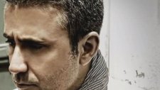 Emrah - Kırmızı Gül Demet Demet