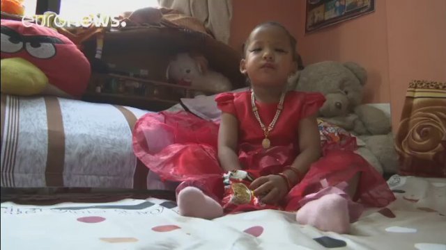 Nepal’de 3 yaşındaki kız yaşayan tanrıça’ seçildi Nepal’de 3 yaşındaki kız yaşayan tanrıça’ seçildi