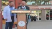İstiklal Marşını Unutan Görevlinin Zor Anları