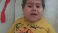 Çitos Efe Sen Olsan Bari Şarkısını Söyledi