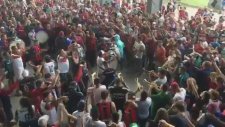San Lorenzo Taraftarından Müthiş 'Despacito' Performansı