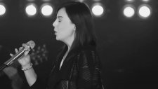 Ebru Gündeş - Ben Aşkı Ölümsüz Bilenlerdenim Canlı Performans