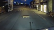 Norveç Polisinin Gece Devriyesinde Karşılaştığı Zorlu Olay