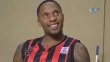 Amerikalı Basketbolcu Türkçe Tekerleme Söylemeye Çalışırsa