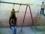 salıncakta yapılmaması gerekenler xd