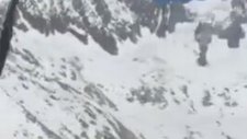 Alp Dağlarının Yakınında Uçmak