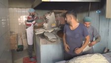 Çalışırken Figürleriyle Fenomen Olan Lavaş Ustası