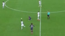 Neymar'ın Kırmızı Kart Görmesi
