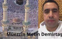 Arap makamı ezan. Kabe müezzini Sheikh Ali Mulla yatsı ezanı makamı. Metin Demirtaş