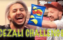 Ruffles Oyun Turnuvası'nda Kırmızı Kep İle Sadece Dikiz Aynasına Bakarak Yarıştık!
