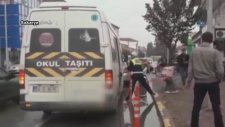 Çocukların Ayakları Islanmasın Diye