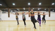 Fiesta de la Calle Eşliğinde Zumba