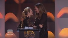 Ödül Töreninde Kate Winslet'n Allison Janney İle Dudak Dudağa Öpüşmesi