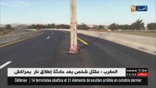 Otoyolun Ortasına Elektrik Direği Dikilmesi - Cezayir