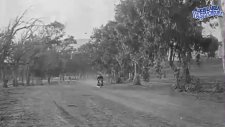 İlk Motosikletli Paraşütle Atlayış Denemesi ve Hüzün (1926)