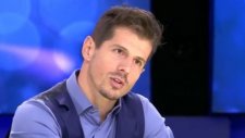 Emre Belözoğlu: Sahada En Az Küfür Edenlerden Biri Benim (Bir Hülya Avşar Sohbeti 10 Kasım 2017)
