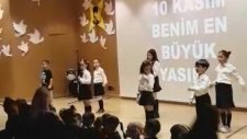 İzmir Güzelbahçe Mektebim Okulu 10 Kasım En Büyük Yasım Müzik Öğretmeni Seyhan Özerdinç Yonar