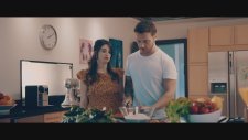 Sinan Akçıl feat. Ferah Zeydan - İyi Değilim