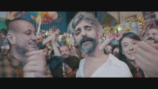Manuş Baba - Eteği Belinde