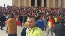 Kayserispor Taraftarından Anıtkabir'de İzmir Marşı