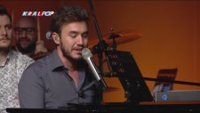 Mustafa Ceceli - İyi ki Hayatımdasın (Canlı Performans)