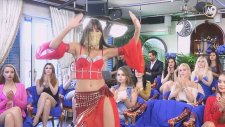 Rus Kediciğin Dansözlere Taş Çıkartan Showu