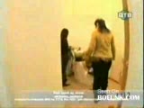 Kızlara Çıplak Erkek Berber