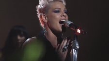 Pink - Try The Truth About Love Live From Los Angeles