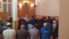 Kabe Usulü Yatsı Namazı. Müezzin Metin Demirtaş. İmam Ömer Sarıgül. Kopenhag Kocatepe Camii.29/11-17