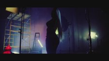 Nina Macc - Isoyf