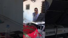 Piyanist Şantörün Tebessüm Ettiren Pink Floyd Yorumu